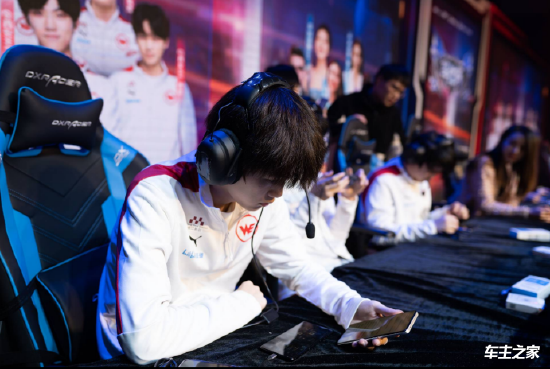 icon乐芙兰两波致命白给 San泽丽灿烂花火 Cat队击败icon队